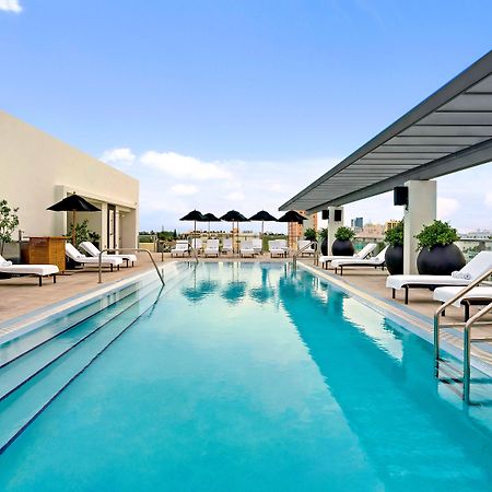 金普顿安格勒酒店 迈阿密海滩 外观 照片 Rooftop pool at the hotel
