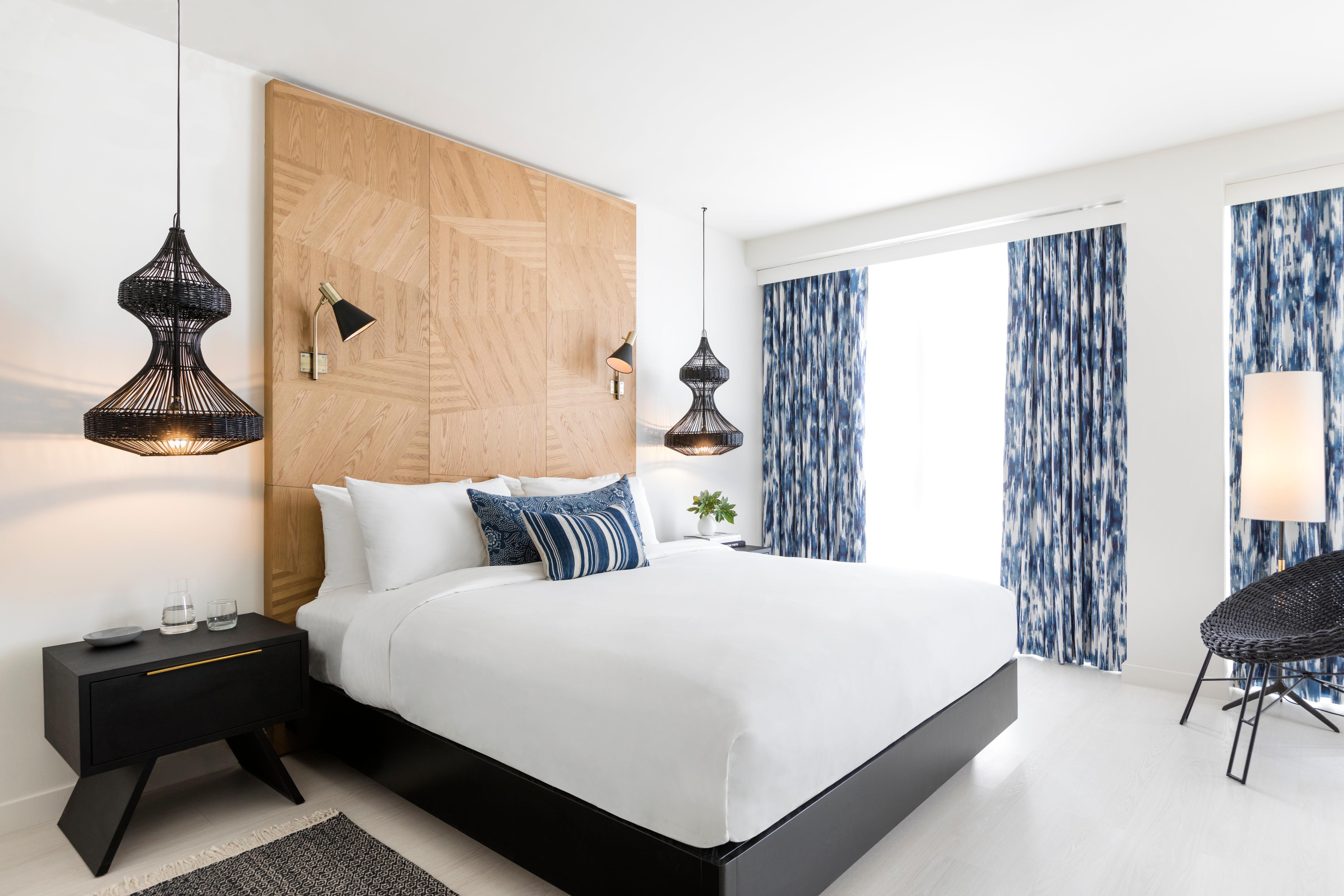 金普顿安格勒酒店 迈阿密海滩 外观 照片 A bedroom at the Hotel Indigo